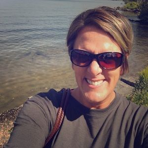 Meet your Posher, Denise